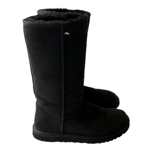 UGG Australia Classic Tall Boots, Black, size 6 - Picture 7 of 11